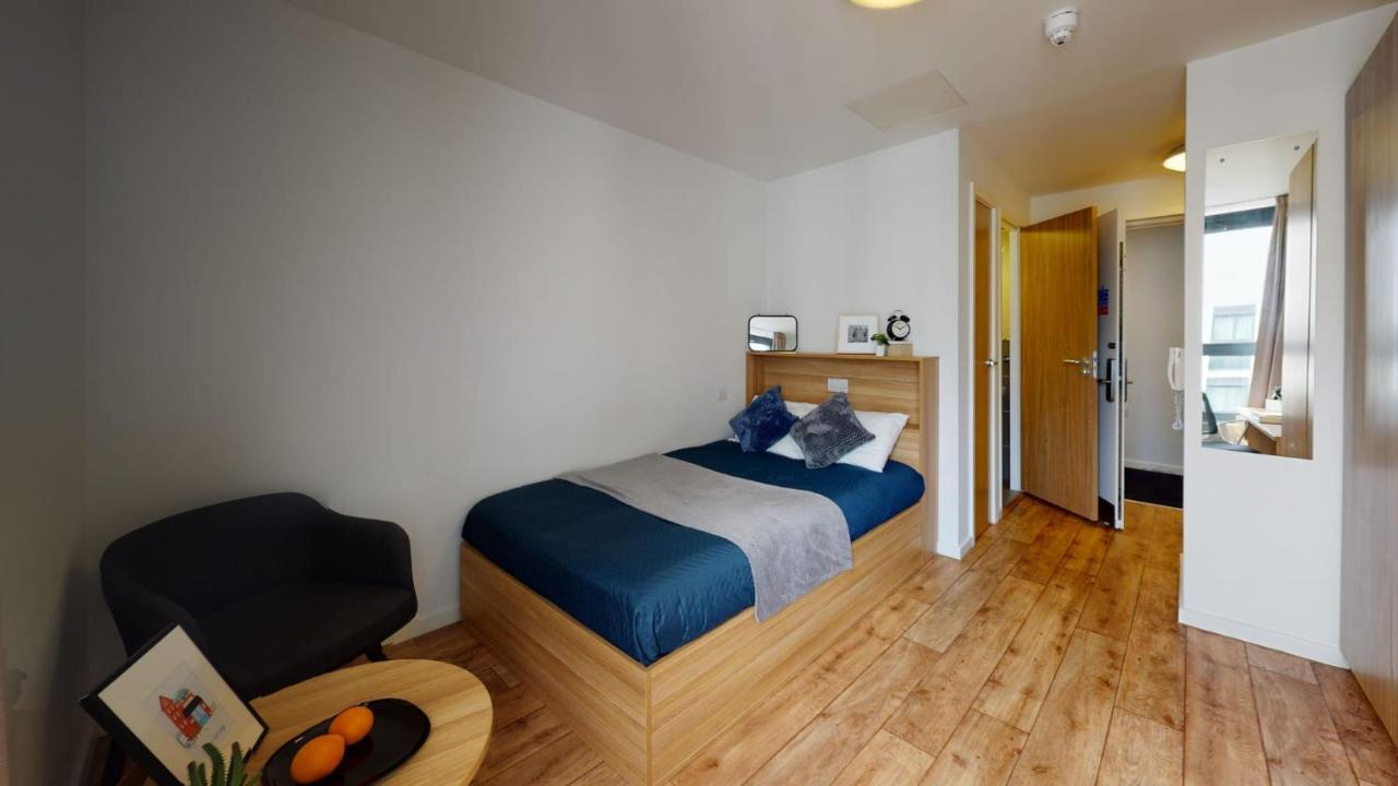 Sterling Court In Wembley London Kültér fotó